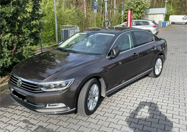 Volkswagen Passat cena 93500 przebieg: 52000, rok produkcji 2018 z Mysłowice małe 254